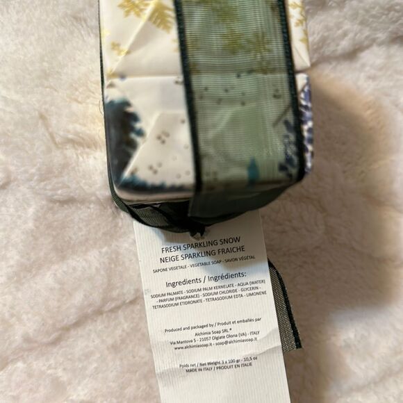 Alchimia Soap Fresh Sparkling Snow Moisturizing Christmas Holiday Wrapped Soap - Picture 4 of 5